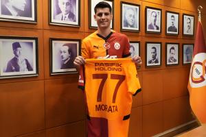 开云APP-阿斯：莫拉塔决定下赛季留在加拉塔萨雷 球迷请愿还想留奥斯梅恩