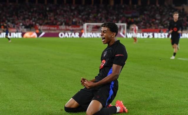 开云APP-【夜读】丢球和扑救总要有一个上双吧