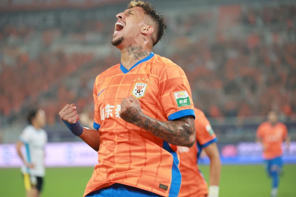 开云官网-BIG5内战首胜！泰山6球狂胜国安，将战申花海港，蓉城或受益