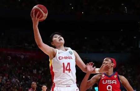 开云-【早报】虽败犹荣！中国女篮的黄金时代！