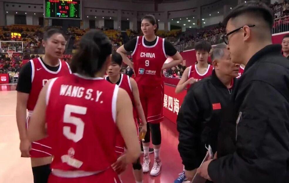 开云官网-领先19分险被逆转，中国女篮加时5分险胜，王思雨21分张子宇10分